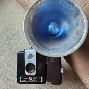 Kodak Brownie Hawkeye Camera (Vintage)